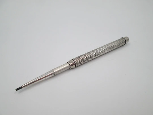 Sampson Mordan mechanical propelling pencil. Sterling silver. 1916