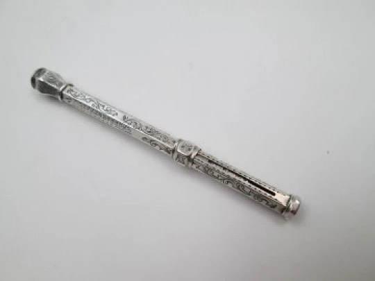 Sampson Mordan mechanical propelling twist pencil. Silver & nacre. 1900's