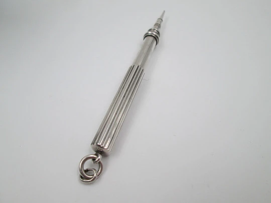 Sampson Mordan mechanical propelling twist pencil. Silver. 1910's