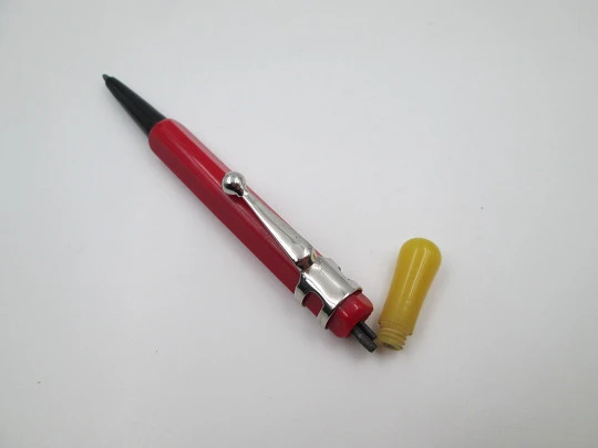 Sanavida Sevilla Laboratory mechanical pencil. Tricolor celluloid. Twist system. 1940's