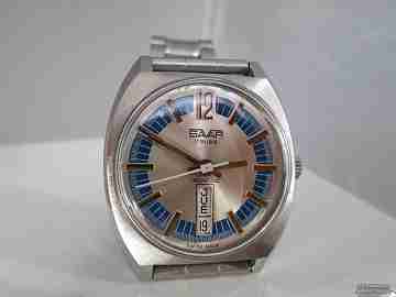 Savar. Stainless steel. Manual wind. Calendar. 1970's. Swiss
