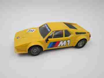Scalextric. Coche BMW M1. Amarillo y negro. Exin. 1980. España