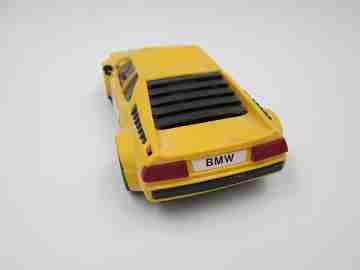 Scalextric. Coche BMW M1. Amarillo y negro. Exin. 1980. España