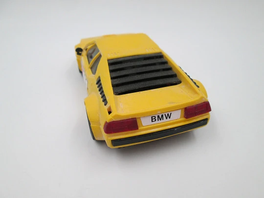 Scalextric. Coche BMW M1. Amarillo y negro. Exin. 1980. España