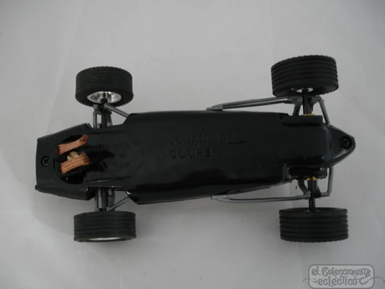 Scalextric. Coche Cooper. Negro con franja blanca. Año 2001. Tecnitoys