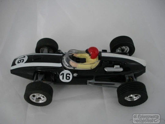 Scalextric. Coche Cooper. Negro con franja blanca. Año 2001. Tecnitoys