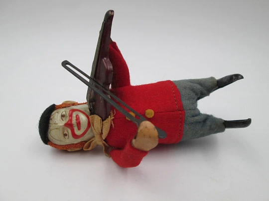 Schuco violinist clown toy. Tinplate & colours felt. Clockwork mechanism. Germany. 1930's