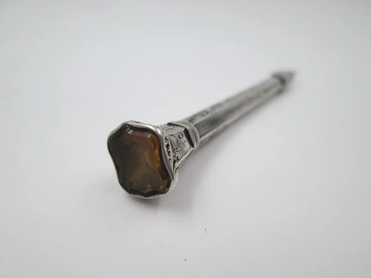 Scott Wing & Co. mechanical propelling twist pencil. Silver. England. 1900's