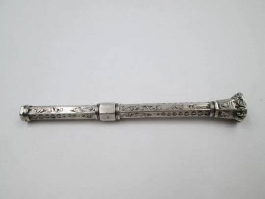 Scott Wing & Co. mechanical propelling twist pencil. Silver. England. 1900's