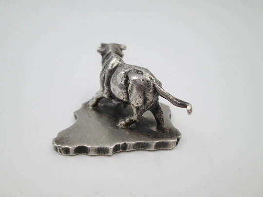 Sculpture / paperweight fighting bull on Spain map. 925 sterling silver. 1980's