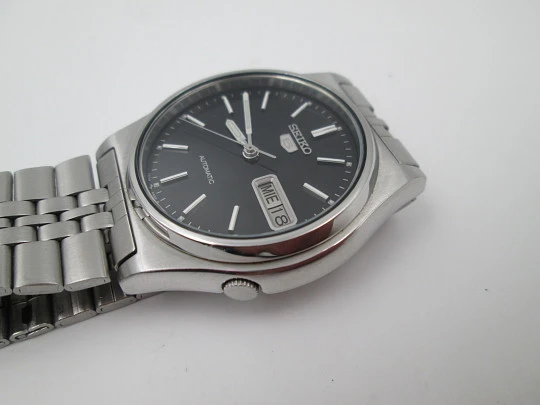 Seiko 5. Acero inoxidable. Automático. Calendario. Brazalete. Japón. 1990