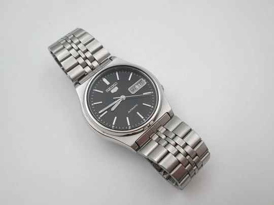 Seiko 5. Acero inoxidable. Automático. Calendario. Brazalete. Japón. 1990