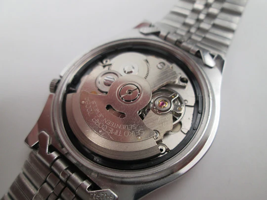 Seiko 5. Acero inoxidable. Automático. Calendario. Brazalete. Japón. 1990