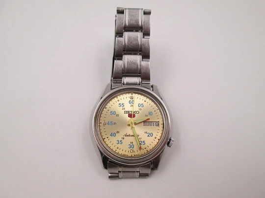 Seiko 5. Acero inoxidable. Automático. Escala minutos y horario 24 horas. 1990