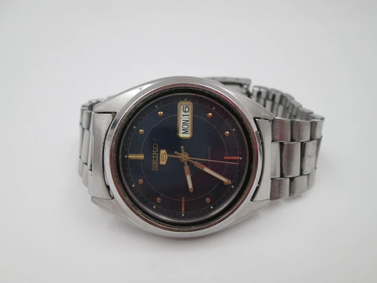 Seiko 5. Acero inoxidable. Automático. Esfera azul. Brazalete. 1980. Japón