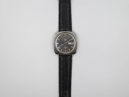Seiko Automatic Calendar Leather Strap 1980's Black Dial El