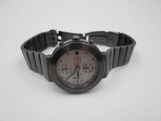 Seiko chronograph. Black blued steel and metal. Bracelet. Quartz. Calendar. 2000's