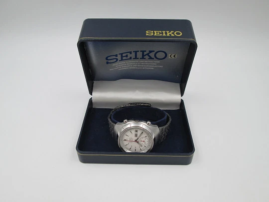 Seiko Helmet Darth Vader chronograph. Stainless steel. Calendar. 1970's. Bracelet