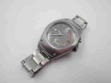Seiko Kinetic Arctura. Uretano y acero inoxidable. Jorg Hysek. 1997. Japón