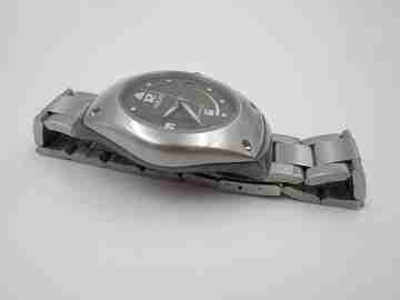 Seiko Kinetic Arctura. Uretano y acero inoxidable. Jorg Hysek. 1997. Japón