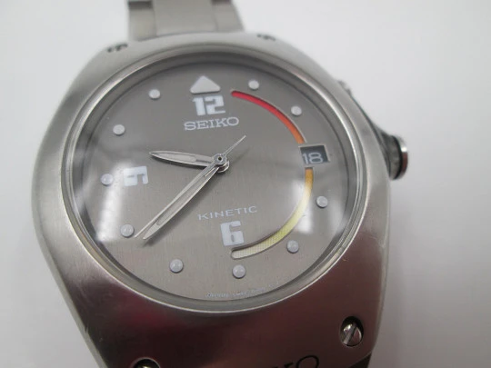 Seiko Kinetic Arctura. Urethane & stainless steel. Jorg Hysek. 1997. Japan