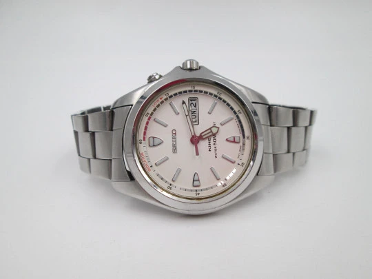 Seiko Kinetic. Stainless steel. Date & Day. Original bracelet. White dial Japan. 1990's