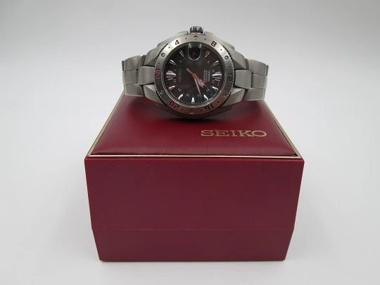 Seiko Perpetual Calendar GMT Titanium. Bracelet. Quartz. 100 meters. Box. 2003's