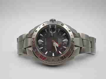 Seiko Perpetual Calendar GMT Titanium. Bracelet. Quartz. 100 meters. Box. 2003's