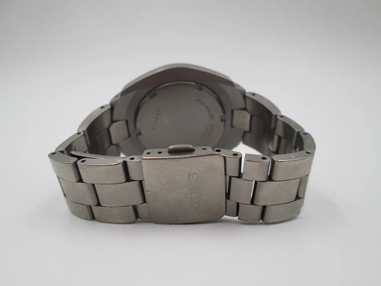 Seiko Perpetual Calendar GMT Titanium. Bracelet. Quartz. 100 meters. Box. 2003's