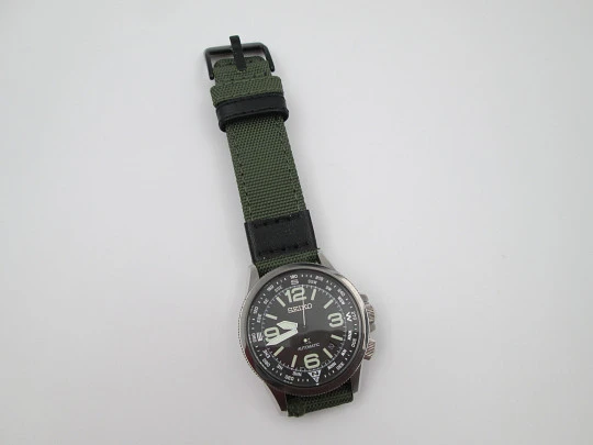 Seiko Prospex Land Master militar. Automático. Acero inoxidable. Brújula