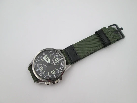 Seiko Prospex Land Master militar. Automático. Acero inoxidable. Brújula