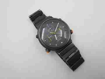 Seiko Sport 100 quartz chronograph. Black metal and steel. Bracelet. 1980's