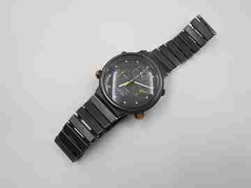 Seiko Sport 100 quartz chronograph. Black metal and steel. Bracelet. 1980's