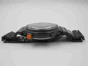 Seiko Sport 100 quartz chronograph. Black metal and steel. Bracelet. 1980's