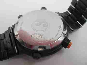 Seiko Sport 100 quartz chronograph. Black metal and steel. Bracelet. 1980's