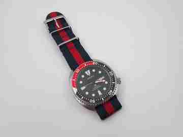 Seiko Turtle Prospex Diver's 200m. Automatic. Calendar. Stainless steel