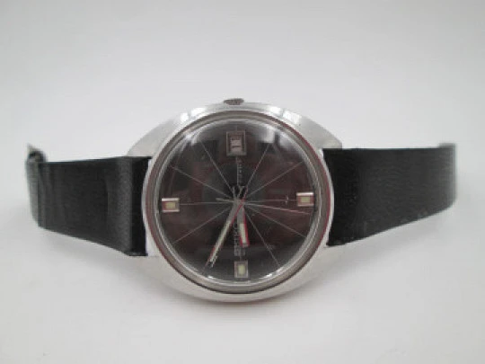 Seiko. Acero inoxidable. Dial tornasolado rayos solares. Automático. Calendario. 1970