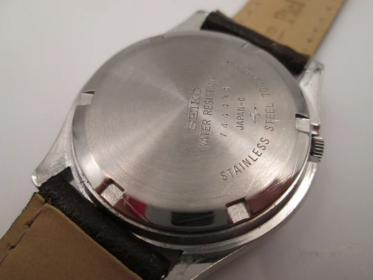 Seiko. Automatic. Stainless steel. Date and day. Leather strap. 1980's. Japan