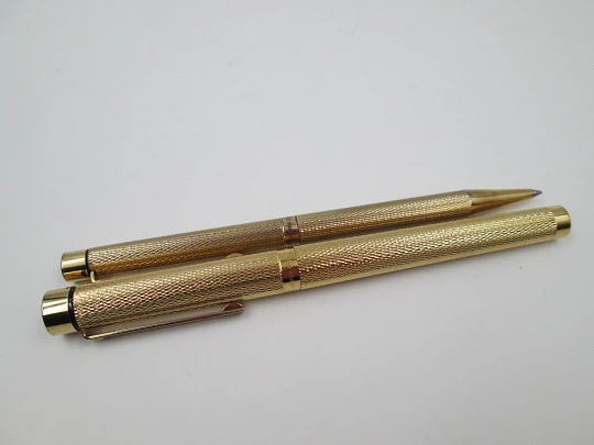 Set estilográfica y bolígrafo Sheaffer Targa Barleycorn. Chapado oro 23k. 1980