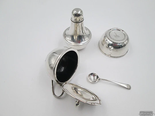 Set of salt cellar with spoon and pepper shaker with stand. Silver. 1940's