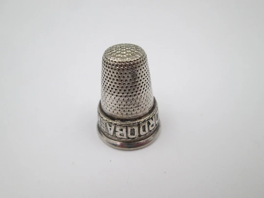 Sewing thimble. 925 sterling silver. Souvenir from Cordoba. Spain. 1980's