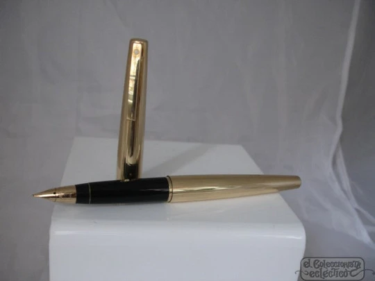 Sheaffer 727S. 12K gold filled. Converter. USA. 1970's. Triumph