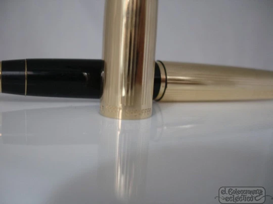 Sheaffer 727S. 12K gold filled. Converter. USA. 1970's. Triumph