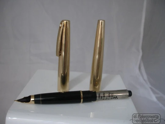 Sheaffer 727S. 12K gold filled. Converter. USA. 1970's. Triumph