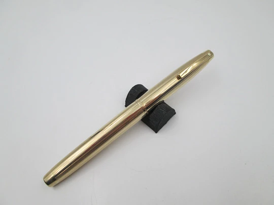 Sheaffer 777 Imperial fountain pen. 12k gold filled. Converter. 14k nib. USA. 1970's