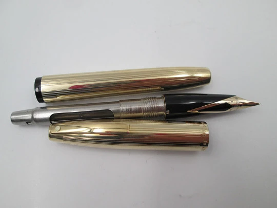 Sheaffer 777 Imperial fountain pen. 12k gold filled. Converter. 14k nib. USA. 1970's