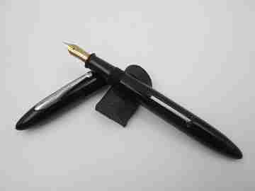 Sheaffer Balance 3-25 fountain pen. Black celluloid & silver plated. 14k nib. 1930's