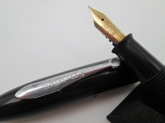 Sheaffer Balance 3-25 fountain pen. Black celluloid & silver plated. 14k nib. 1930's