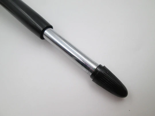 Sheaffer Crest Deluxe snorkel. Capuchón chapado oro y cuerpo plástico negro. 1950