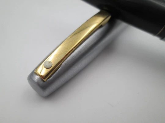 Sheaffer Imperial 444 XG Flighter. Brushed steel & gold plated. Inlaid nib